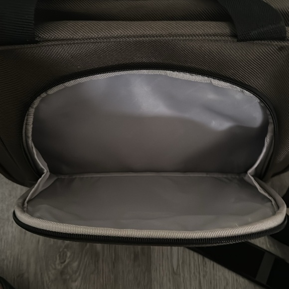 Sturdy travel bag - Picture 5 of 5